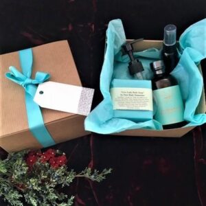 Read more about the article Pure Body Nantucket- Body Oil and Grey Lady Soap Set