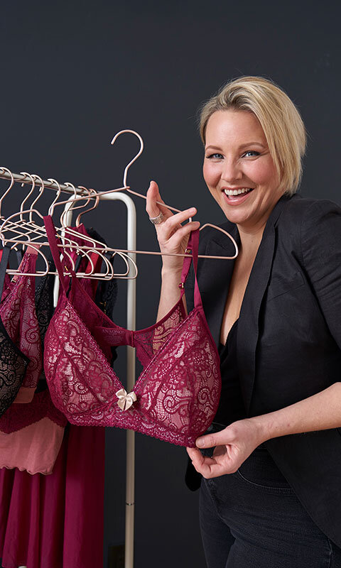 Featured Venture Mom - Dana Donofree, Founder and CEO of AnaOno Intimates -  Venture Mom