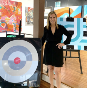 Read more about the article  Featured VentureMom  – Shelby Smith Artist