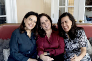 Read more about the article Meet the Featured VentureMoms – Three Sisters Who Launched Becoming Theia